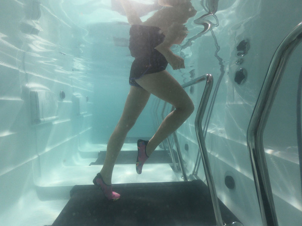 СПА бассейн с беговой дорожкой JNJ Spas Treadmill SPA-8378